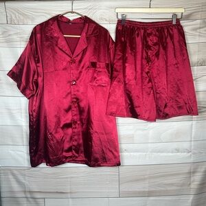 Tony & Candice Burgundy Satin Pajama Shorts Set with Short Sleeves. Size XL.